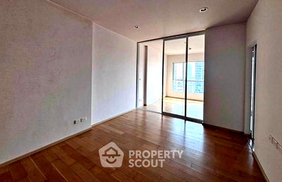 ขายคอนโด : คอนโด 1-ห้องนอน ที่ ไฮฟ์ สาทร ใกล้ BTS กรุงธนบุรี (ID 2441216)