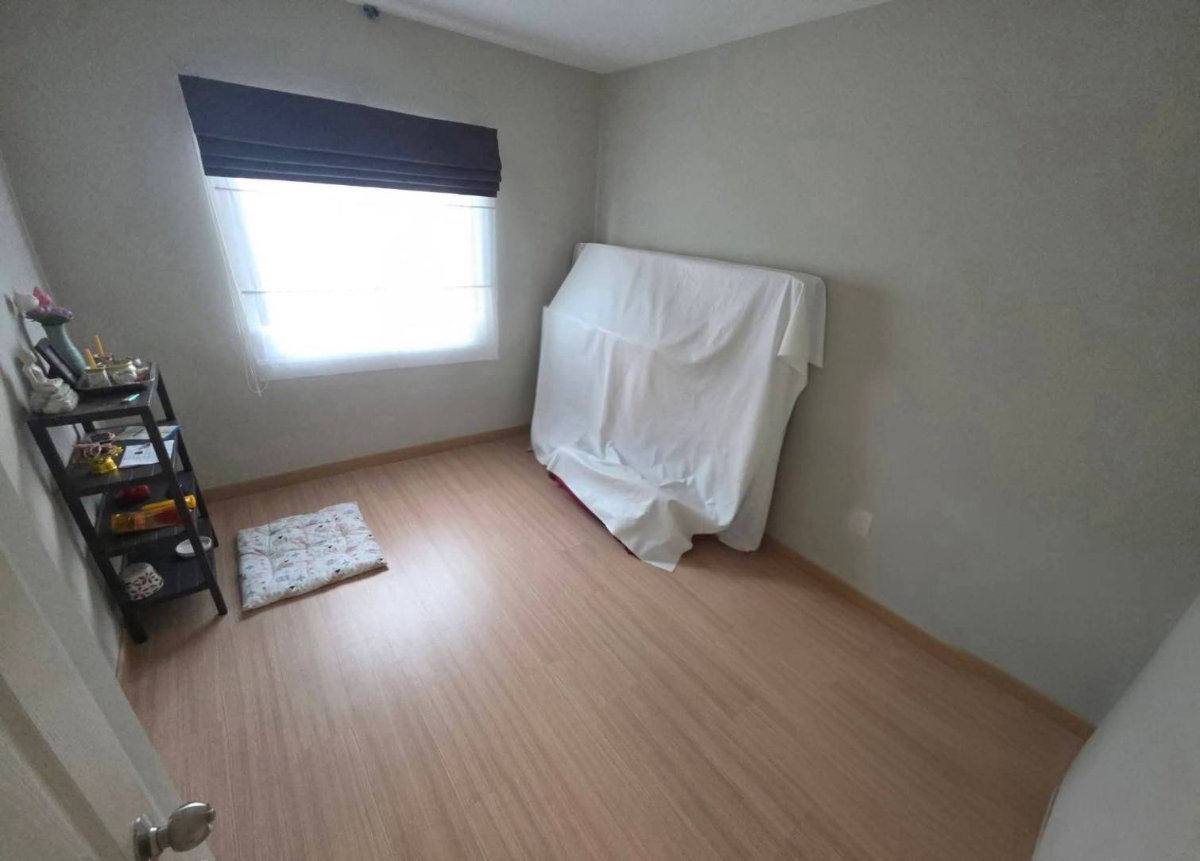 รูป ให้เช่าบ้าน 4 ห้องนอน ใกล้สนามบินเชียงใหม่ หมู่บ้านกาญจน์กนกวิลล์ 22 สารภี-เชียงใหม่ (R1012) T.0946511456 - รูปที่ 5/9