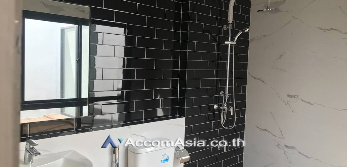รูป 🔼🔽 AccomA 📩  4 BR Townhouse @The Pride Sukhumvit 77 (AA31043) - รูปที่ 15/18