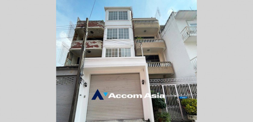 picture 🔼🔽 AccomA 📩 Home Office 3 BR Townhouse in Khlong Tan Nuea (AA30465) - 1/17
