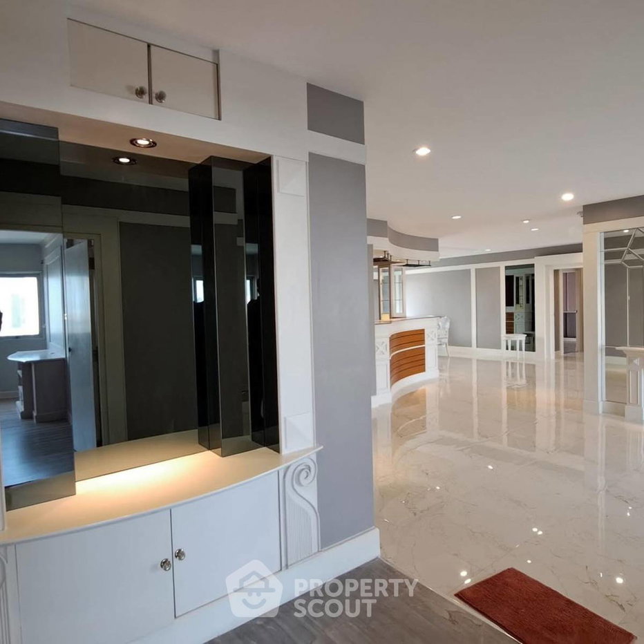 รูป คอนโด 4-ห้องนอน ที่ สายชล แมนชั่น ใกล้ BTS สะพานตากสิน (ID 2719848) - รูปที่ 7/14