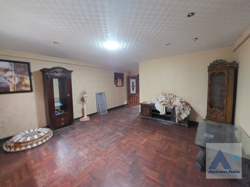 picture 🔼🔽 AccomA 📩 4 BR Townhouse in Phra Khanong Nuea (AA36700) - 12/16