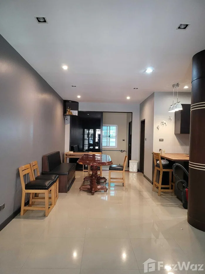 รูป ทาวน์เฮ้าส์ให้เช่า 3 ห้องนอน ในโครงการ บ้านกลางกรุง สาทร-นราธิวาส 1135410 - รูปที่ 9/15