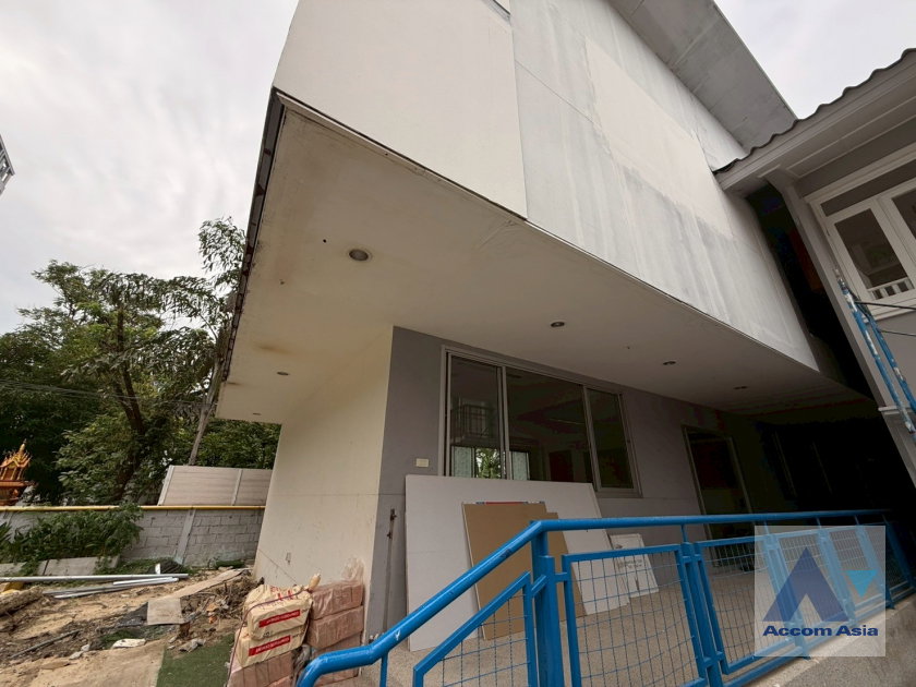 picture 🔼🔽 AccomA 📩 Home Office 0 BR House in Khlong Tan Nuea (AA44853) - 15/18