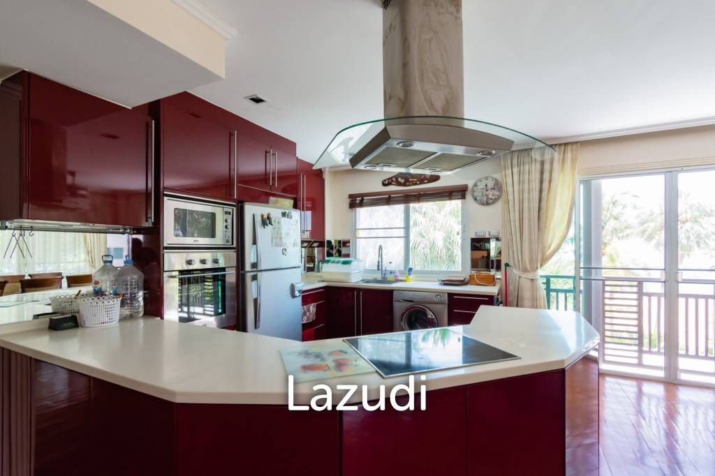 THE BEACH PALACE :  3 Bed Seaview Condo at Cha-am - image 3
