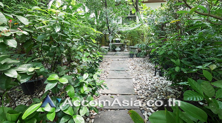 picture 🔼🔽 AccomA 📩 Pet friendly 4 BR House in Khwaeng Sam Sen Nai (99199) - 16/16