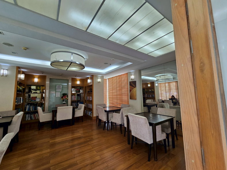 รูป ขาย คอนโด Q House Condo Sathorn (คิวเฮ้าส์ คอนโด สาทร) 47 ตรม 1 นอน 1 น้ำ - รูปที่ 9/12