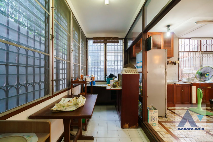 picture 🔼🔽 AccomA 📩  Spacious house with vintage charm in Thonglor area (AA42974) - 12/20