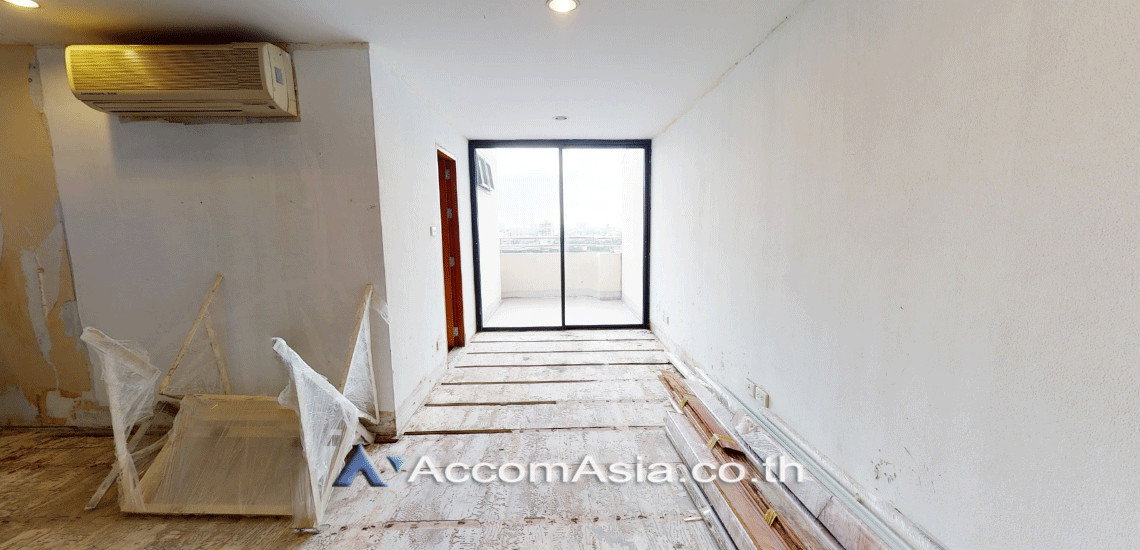 picture 🔼🔽 AccomA 📩 Duplex with Large Balcony & City View ( AA28601 ) - 8/17