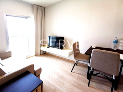 Condos for rent : 1 Bed Large Room City View Fully furnished Good Location Close To MRT Thailand Cultural Centre Station, 80 m. @ Noble Revolve Ratchada 2