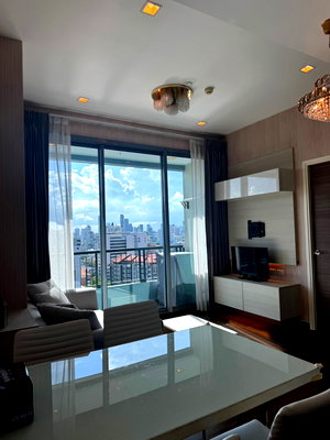 Condos for rent : Q Asoke ( MRT Phetchaburi ) 2 bedroom, Nice view! 🔐💕