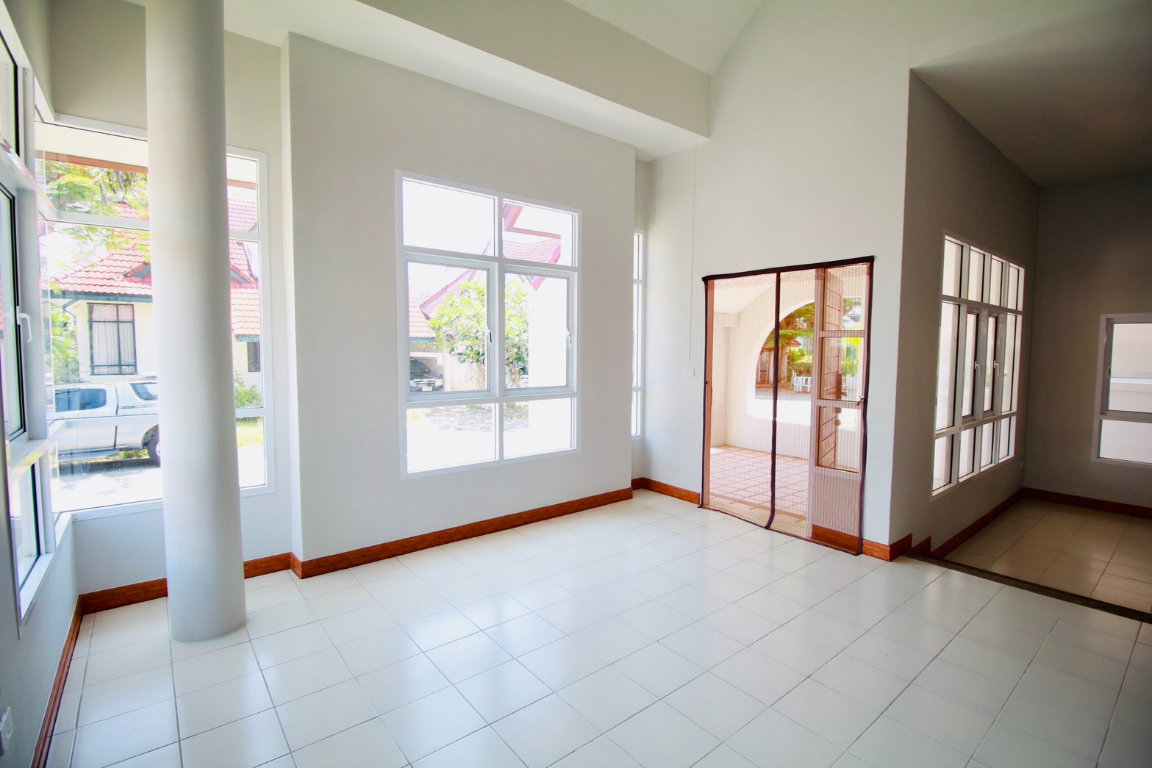 รูป ขายบ้านเดี่ยว 2 ชั้น 64 ตร.วา 4 ห้องนอน รีโนเวทใหม่ทั้งหลัง โครงการไพน์เนอรี่พาร์คบีช ติดหาดสวนสน ระยอง - รูปที่ 11/29