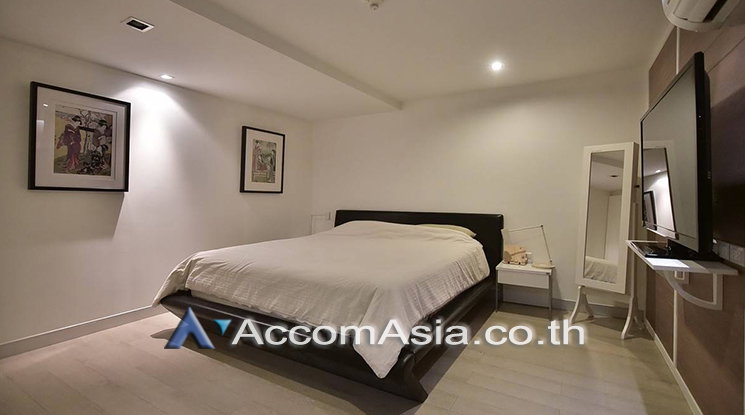 picture 🔼🔽 AccomA 📩  3 BR Condominium @The Emporio Place (AA25823) - 4/9