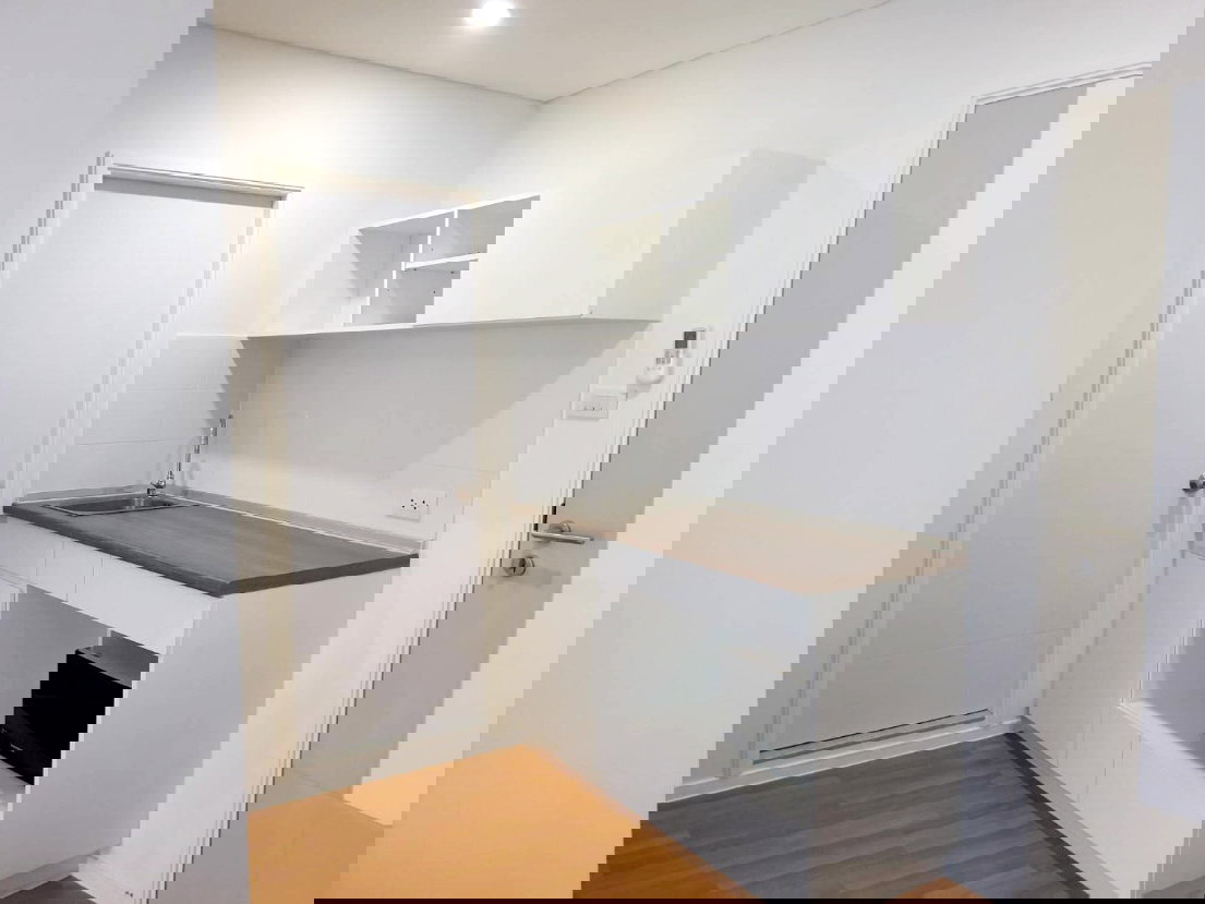 รูป ***ให้เช่า ลุมพินี เพลส บางนา กม.3 (ถูกมาก!!!7,500 + ห้องนอนปูนกั้น!!!) *รับโปรพิเศษ* LINE : @Feelgoodhome (มี@หน้า) - รูปที่ 8/15