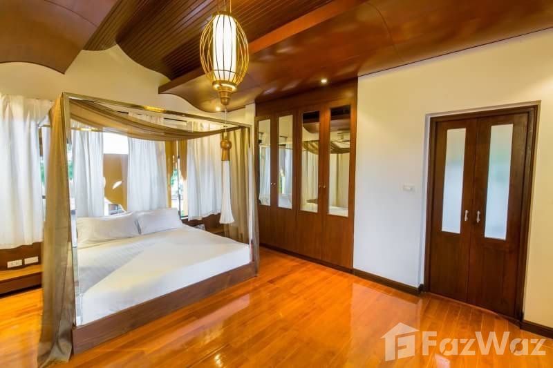 picture Luxurious Thai-Modern Villa with Beautiful Pool and Gazebo 1399450 - 12/18