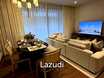 Condos for sale : 52.62 sqm modern 1 bedroom condo at Via 61 in Khlong Tan Nuea, Wattana
