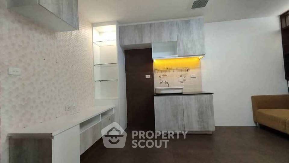 picture 2-BR Condo at Commonwealth Pinklao near MRT Bang Yi Khan (ID 2438928) - 11/13