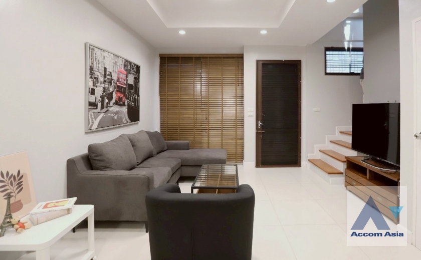 รูป 🔼🔽 AccomA 📩 Fully Furnished 3 BR Townhouse @The Private Sukhumvit-Bangchak (AA35015) - รูปที่ 3/15