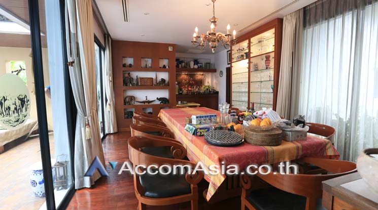 picture 🔼🔽 AccomA 📩 Private Swimming Pool 3 BR House in Phra Khanong Nuea (AA17800) - 15/16