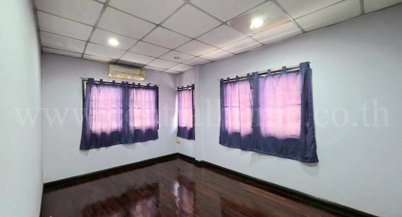 รูป บ้านเดี่ยว 70 ตารางวา หมู่บ้านเสนานิเวศน์ โครงการ 2 บ้านสวย สภาพดีมาก พร้อมอยู่ - รูปที่ 25/34