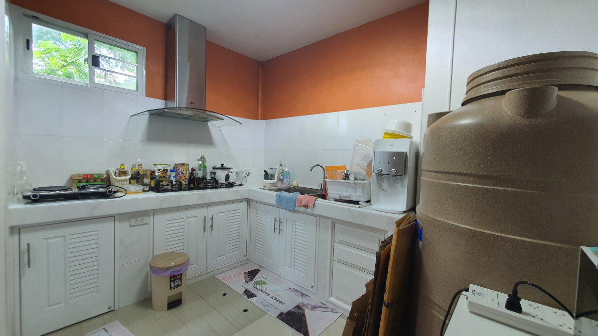 รูป ให้เช่าด่วน++ ตึกแถว 4 ชั้น ใกล้ รร.สตรีวิทยา2 ถ.สุคนธสวัสดิ์ สภาพสวย พร้อมใช้งาน - รูปที่ 2/17