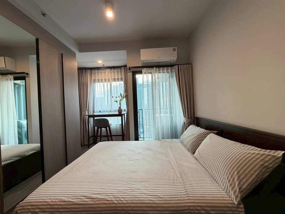 รูป ให้เช่า ไอดีโอ รามคำแหง - สำลาลี สเตชั่น มีเฟอร์นิเจอร์+เครื่องใช้ไฟฟ้าครบ - รูปที่ 2/7