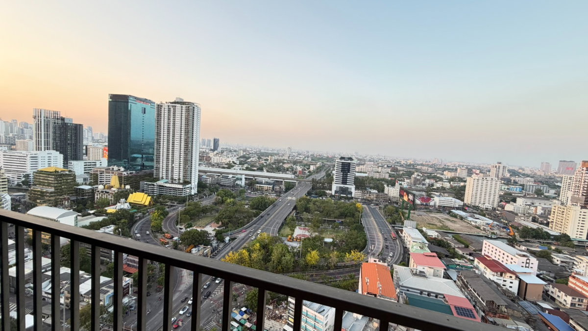 รูป *** ให้เช่าคอนโด : ซี เอกมัย 1 ห้องนอน ชั้นสูง เฟอร์ครบ  ตู้เสื้อผ้า2 ใบ 16,000 บาทเท่านั้น🔥🔥🔥(C Ekkamai) *** - รูปที่ 15/15