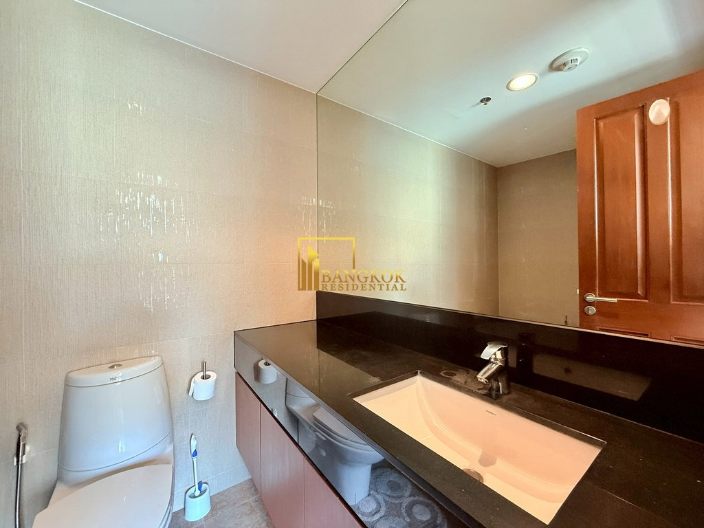 picture Baan Rajprasong | Charming 2 Bedroom Condo in Ratchadamri - BR6251CD - 12/34