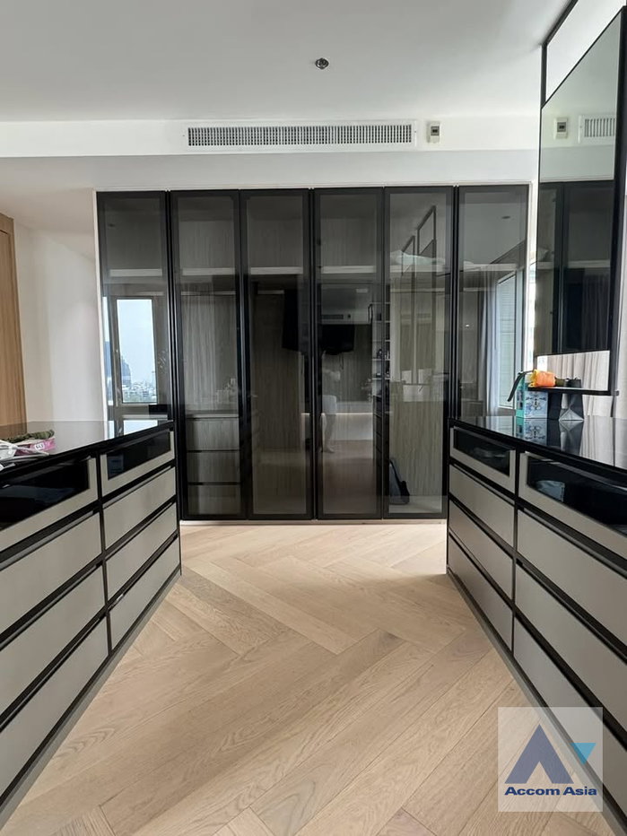 รูป 🔼🔽 AccomA 📩 Pet friendly,Fully Furnished 2 BR Condominium @Royal Saladaeng (AA43394) - รูปที่ 17/20