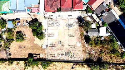 ขายที่ดิน : ที่ดินใกล้ชายหาดจอมเทียนพัทยา ซอยวัดบุญ ราคาเริ่มต้นเพียง 2.99 ล้านบาท