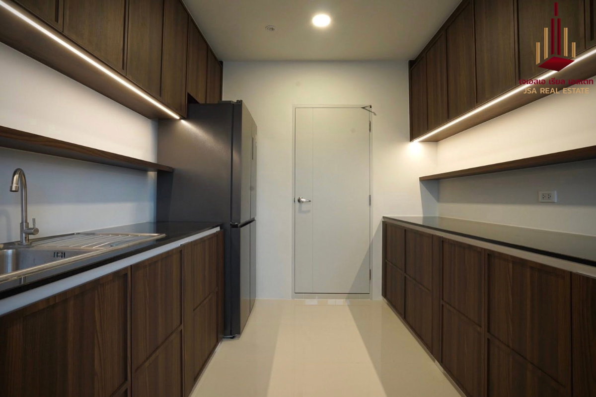 picture ✨ For Rent: Centro Bangna✨ 💰 Only 140,000 THB/month - 10/11