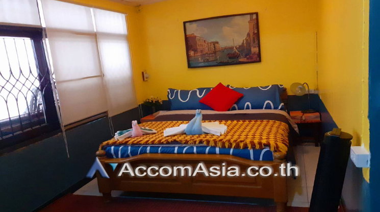 picture 🔼🔽 AccomA 📩  4 BR House in Khwaeng Sam Sen Nai (99198) - 18/20