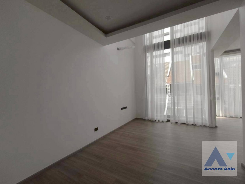 รูป 🔼🔽 AccomA 📩  4 BR Townhouse in Khlong Toei Nuea (AA42261) - รูปที่ 14/20