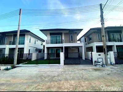 Houses for rent Bang Lamung Chonburi : For Rent | Pruksa Nara Chaiyapruek Jomtien 2 ✨  Ready-to-move-in detached house in a quiet residential project. Ideal for family living 