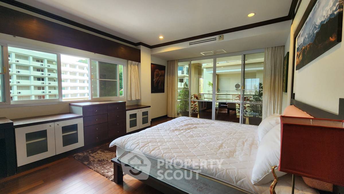 picture 2-BR Condo at Karon View Condominium close to Karon (ID 2109273) - 10/14