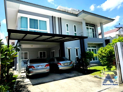 Houses for rent BTS Phra Khanong : 🔼🔽 AccomA 📩 Home Office 5 BR House in Phra Khanong Nuea (AA41850)