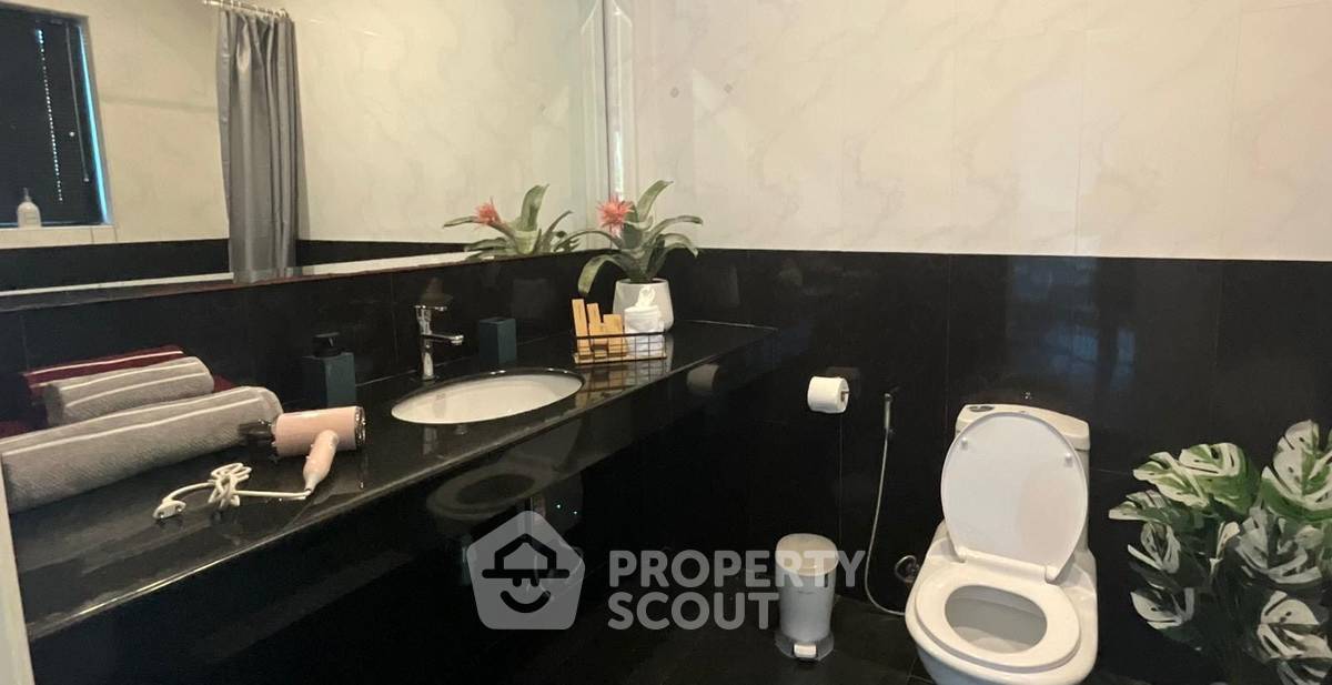 รูป วิลล่า 3-ห้องนอน ที่ หมู่บ้านออร์คิดวิลล่า ใน หนองแก (ID 2774939) - รูปที่ 10/19