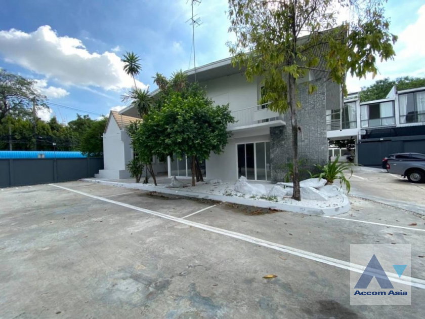 picture 🔼🔽 AccomA 📩 Home Office 0 BR House in Khlong Tan Nuea (AA44131) - 4/4