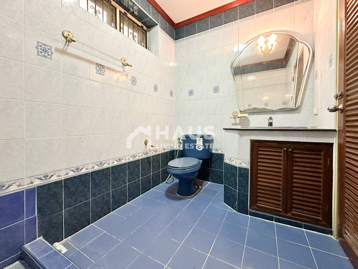 picture Phetwattana / 5 Bedrooms #HCWT031 - 11/20