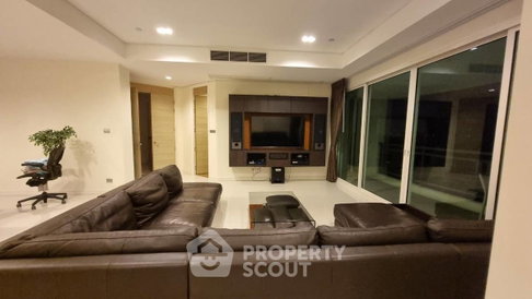 คอนโด 3-ห้องนอน ที่ รีเฟล็คชั่น จอมเทียน บีช พัทยา ใกล้ เมืองพัทยา (ID 1177384)