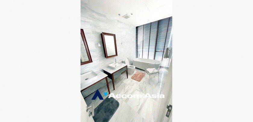 รูป 🔼🔽 AccomA 📩 Fully Furnished 2 BR Condominium @KHUN by Yoo (AA33446) - รูปที่ 11/12