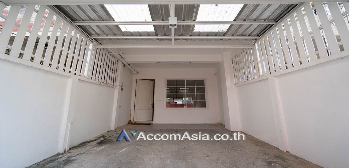 picture 🔼🔽 AccomA 📩 Home Office 3 BR Townhouse in Khlong Tan Nuea (AA30465) - 4/17