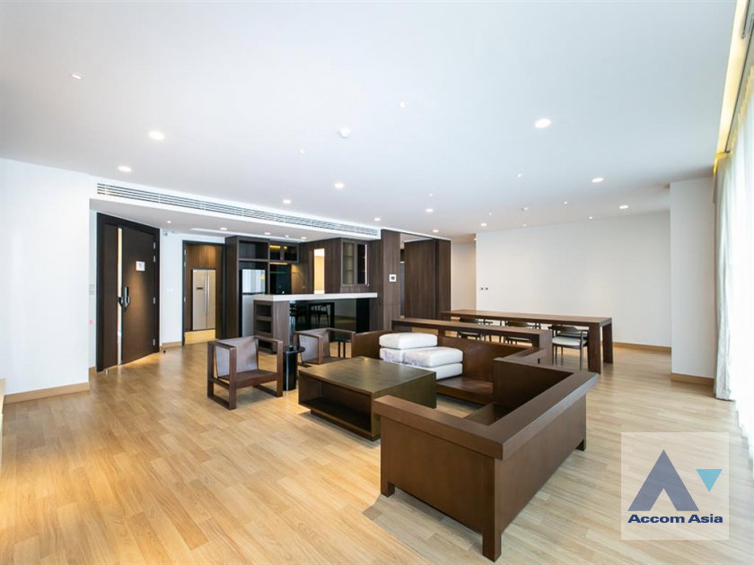 รูป 🔼🔽 AccomA 📩 Spacious room with a large private balcony.( AA31788 ) - รูปที่ 1/20