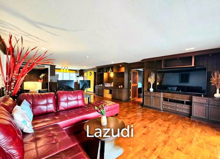 คอนโด 2 ห้องนอน 153 ตรม พร้อมวิวทะเล ที่ The Beach Palace