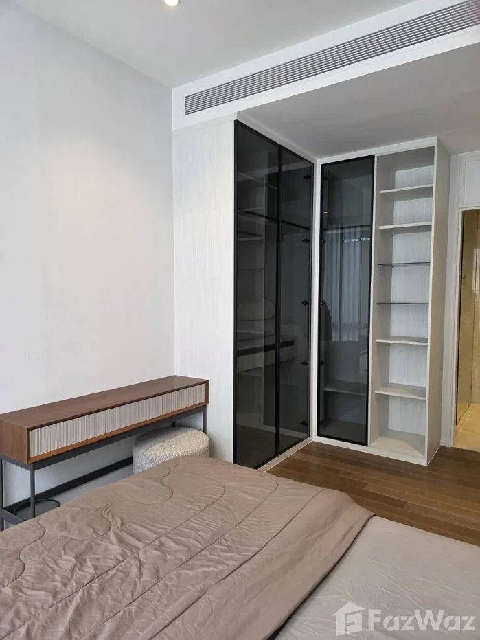 picture Muniq Langsuan - Best price 5721226 - 9/10