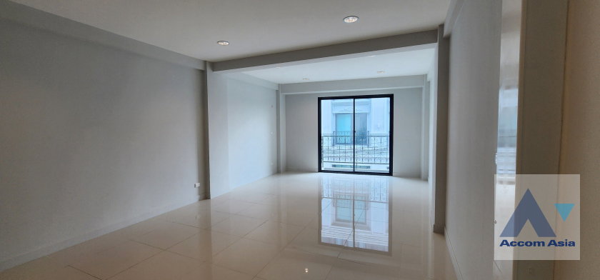 picture 🔼🔽 AccomA 📩 Home Office 0 BR Townhouse @THE MASTER @BTS ONNUT 2 (AA43370) - 9/13
