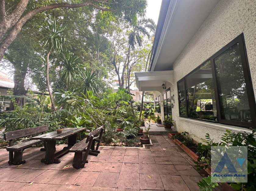 picture 🔼🔽 AccomA 📩  4 BR House in Khlong Tan Nuea (50171) - 2/17