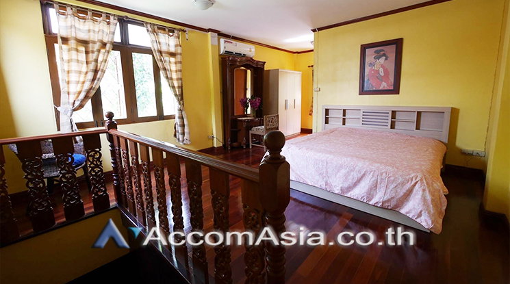picture 🔼🔽 AccomA 📩 Pet friendly 4 BR House in Khwaeng Sam Sen Nai (99199) - 5/16