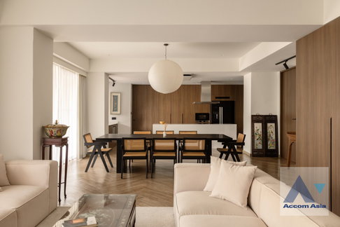 🔼🔽 AccomA 📩 Newly renovated 2 BR Condominium @Newton Tower (AA45767)