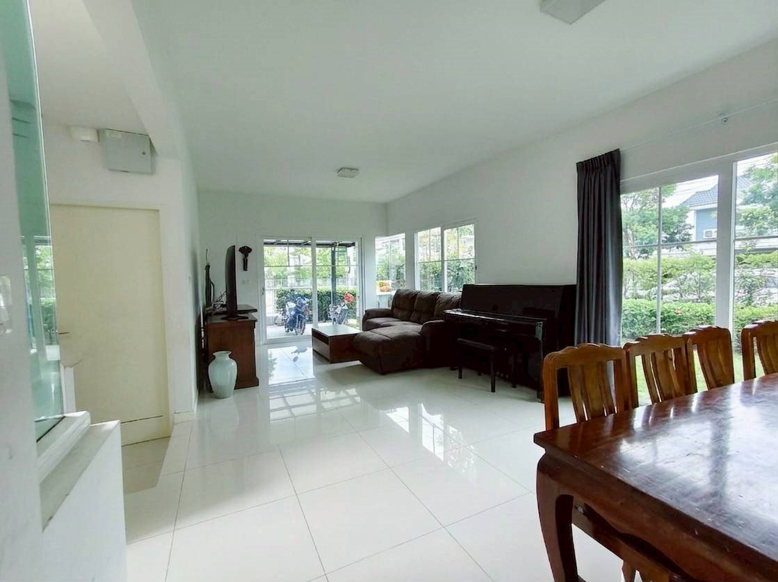 รูป ขายบ้านเดี่ยว โครงการ Villaggio ปิ่นเกล้า–ศาลายา เนื้อที่  60.6 ไร่  ตรว   130.00 ตรม.   3  ห้องนอน 3 ห้องน้ำ - รูปที่ 6/12